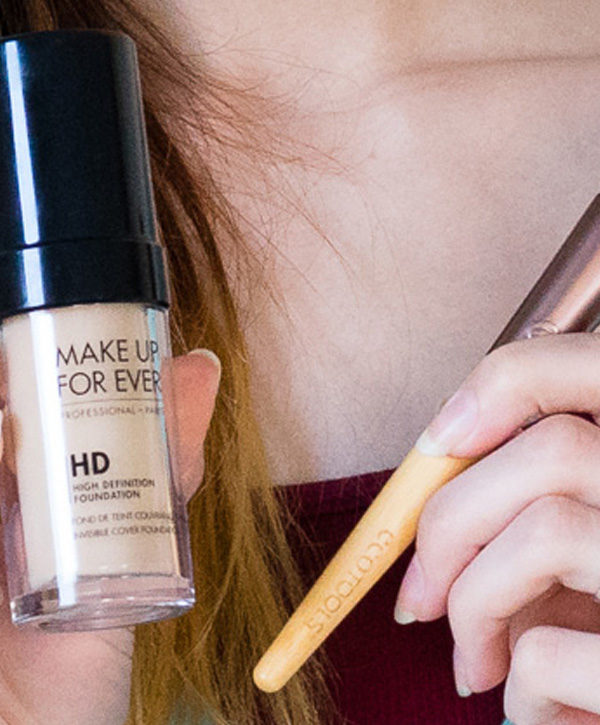 Sidebmodeling Makeup Forever HD Review Header Image